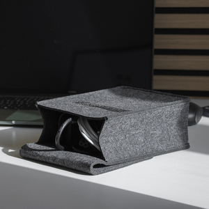 Sac de rangement en feutre gris de conception classique haut de gamme pour la souris et le chargeur, idéal pour un usage quotidien - Product Image 2