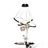 Lustre LED moderne minimaliste transfrontalier en fer doré et silicone, en forme de trèfle à 4 boules, pour l'éclairage de salle à manger et de salon