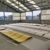 Plafon Gantung Akustik Fiberglass dengan Daya Serap Suara Tinggi dan Kelas Tahan Api A
