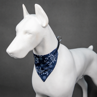 Nouveau Bandana pour Animaux de Compagnie Imprimé Motif Bleu et Blanc, en Polyester, Réglable, pour Usage Quotidien