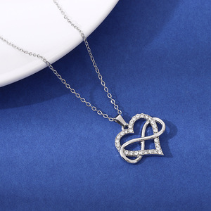 Ciondolo Elegante Minimalista di Lusso Europeo-Americano con Cuori Intrecciati, Simbolo di Amore <span class=keywords><strong>Infinito</strong></span>, Regalo di Alta Gamma - Product Image 3