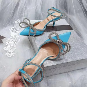 Tacones Altos de Seda con Punta Cubierta y Lazo de Cristal, Elegantes y Modernos para Otoño y Primavera - Product Image 3