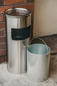 Smoking Ashtray Bin Metal Ashtray Can Stainless Steel Trash Bin With Ash