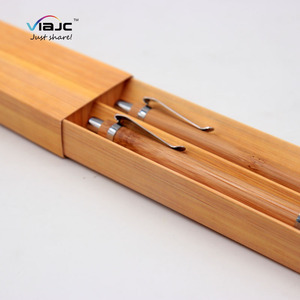 Set di Penne Ecologiche in <span class=keywords><strong>Legno</strong></span> con Logo Personalizzato, Set Regalo con <span class=keywords><strong>Penna</strong></span> Stilografica in Bambù e Astuccio in Carta - Product Image 3