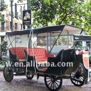 Turismo Cómodo Carruaje de caballos de boda tirado por caballos con capucha - Product Image 5