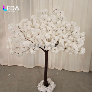 LEDA Artículos para Bodas, Árboles de Flores de Cerezo Blancos, Árboles de Flores de Sakura Artificiales de Seda, Centros de Mesa para Bodas, Decoración para el Pasillo - Product Image 4