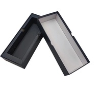 Boîte cadeau magnétique personnalisée robuste avec base et couvercle en carton recyclable, finition mate, pelliculage mat, gaufrage