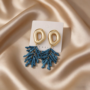 Nouvelles Boucles d'oreilles pendantes en <span class=keywords><strong>corail</strong></span> marin pour femmes, au design unique et spectaculaire, idéales pour les vacances, bijoux en métal, vente en gros transfrontalière - Product Image 4