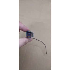 Conector de Plástico Negro Macho de 2 Posiciones con Orificio Pasante para Sensor de Aceite Smart 451 A0475459528 - Product Image 1