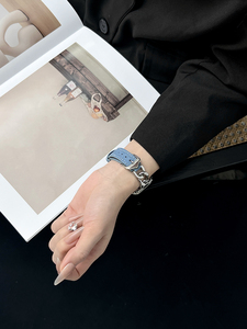 Nouveauté <span class=keywords><strong>Bracelet</strong></span> de montre en toile et chaîne en métal inoxydable Série <span class=keywords><strong>fantaisie</strong></span> pour femmes 10 11 46 mm Bracelets pour <span class=keywords><strong>Apple</strong></span> <span class=keywords><strong>Watch</strong></span> - Product Image 2