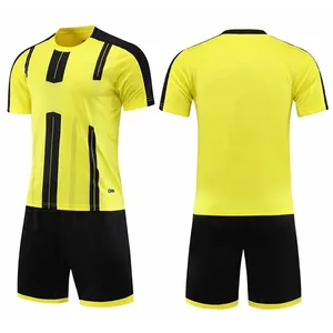 Vêtements de football à bas prix logo rayé personnalisé ensemble d'uniformes de maillots d'équipe de football pour hommes en club