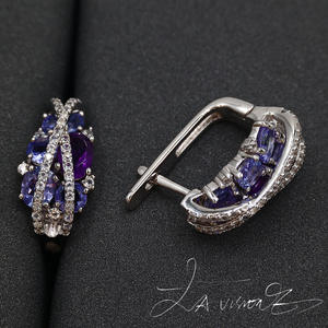 Pendientes de Plata 925 con Incrustaciones de Tanzanita, Amatista y Zafiro Blanco Sintético de la Serie Counterattack - Product Image 2