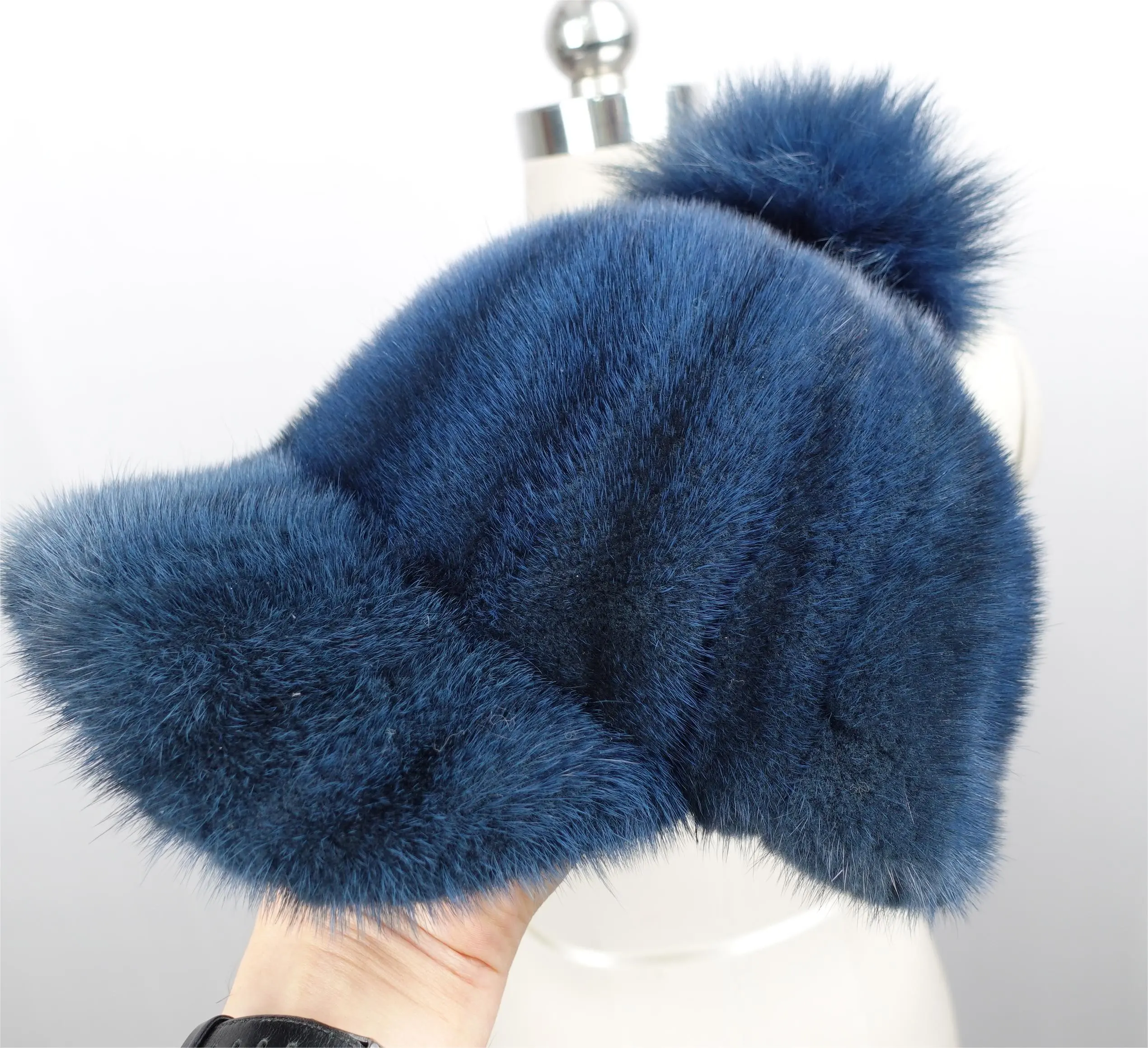 Women's authentic mink fur hat winter warm 100% polyester lining fox fur pom ball women real fur mink hat