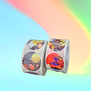 Etiquetas Adhesivas Personalizadas en Rollo de Papel Impermeable con Impresión en Dorado para Regalos, Manualidades y Embalaje (Frascos de Cosméticos y Café) - Product Image 1