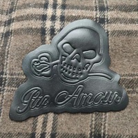 Étiquette de vêtements en jean de marque avec logo personnalisé étiquette PU patch en cuir gaufré/métallique pour vêtements vêtement