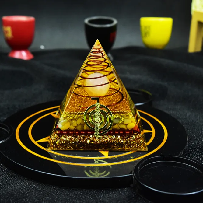 Piramide di Orgonite per la meditazione ornamento di guarigione piramide di energia di Orgone di cristallo Reiki porta ricchezza e fortuna decorazioni per l'ufficio