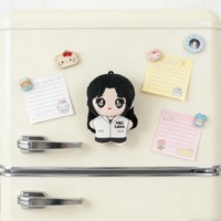 Porte-clés en peluche personnalisé en gros, poupée en peluche personnage fille avec badge en peluche, pendentif, usine OEM, livraison rapide
