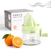 Huishoudelijke keukenhulp citruspers BPA-vrij plastic handpers sinaasappel citroen fruitsap extractor met maatbeker
