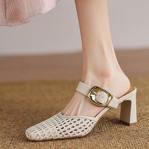 Sandalias de tacón tejidas de verano para mujer, con punta cuadrada, tacón medio, diseño sin espalda y transpirable - Product Image 3