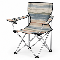 Chaise de jardin pliable robuste avec accoudoirs, porte-gobelet et motif logo personnalisé pour le glamping et les centres de villégiature