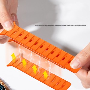 <span class=keywords><strong>Correa</strong></span> magnética de silicona de fósforo de dragón transpirable para <span class=keywords><strong>Apple</strong></span> IWatch Series 11 10 9 SE Ultra1/2/3 <span class=keywords><strong>correa</strong></span> de reloj de lujo - Product Image 3