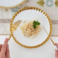Service de table en céramique réutilisable, écologique, minimaliste moderne, avec incrustations dorées, style luxe léger, pour usage domestique, comprenant un plat peu profond et une assiette creuse