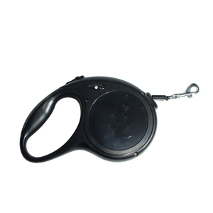 Guinzaglio Retrattile Bloccabile per Cani, Ergonomico per Cani Piccoli e Medi, Ideale per Escursioni e Passeggiate Quotidiane - Product Image 4