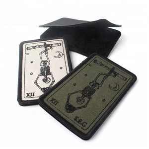 Nhà Sản Xuất Cá Nhân Tùy Chỉnh Skull Logo Phù Hiệu Thêu Các Bản Vá Lỗi Với Móc Và Vòng Lặp Fastener - Product Image 1