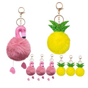 Porte-clés Pompon 10CM en fourrure colorée et moelleuse pour femmes, PomPom Keychains woodpecker Pompoms Keyring - Product Image 3