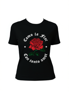 T-shirt estiva da donna nera con stampa di rose e frase in spagnolo, casual, a maniche corte, girocollo, in jersey di cotone traspirante - Product Image 1