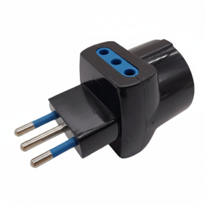 Ecova Small Black Schuko Adaptateur secteur 10 ampères Triple Attack Caractéristique - Product Image 1