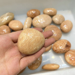 <span class=keywords><strong>Pierre</strong></span> <span class=keywords><strong>de</strong></span> <span class=keywords><strong>lune</strong></span> naturelle en cristal Orange <span class=keywords><strong>pierre</strong></span> d'énergie en forme <span class=keywords><strong>de</strong></span> forme libre pour la décoration - Product Image 6