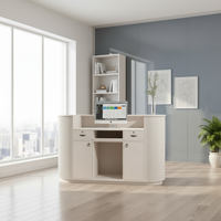 Comptoir de réception de salon de beauté incurvé en MDF blanc avec logo gravé personnalisé rétroéclairé par LED