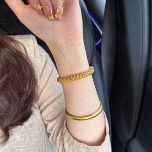 Pulsera de Cristal con Cabello Dorado Estilo Étnico de Lujo Ligero y Exclusivo para Mujer, Inspirada en Caperucita Roja - Product Image 2