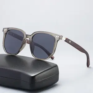 2024 nuovi occhiali da sole Vintage con montatura in legno da uomo di marca classici occhiali da sole quadrati rivestimento lenti di guida occhiali per donne di sesso maschile