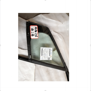 Pour <span class=keywords><strong>Peugeot</strong></span> <span class=keywords><strong>308</strong></span> verre de quart arrière pièces automobiles en verre de fenêtre d'origine OEM. - Product Image 1
