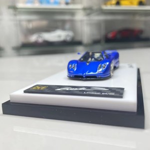 Modèle de voiture miniature en résine Pagani <span class=keywords><strong>Zonda</strong></span> Silver Sky Blue White avec éclat violet personnalisé 1:64 - Product Image 3