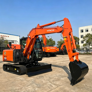 Miniexcavadora ZX65 con maniobras ágiles para movimiento de tierras en espacios urbanos estrechos - Product Image 1