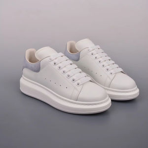 Chaussures de sport pour hommes en cuir véritable, design original haut de gamme, chaussures de skate décontractées à semelle plate pour l'extérieur - Product Image 1