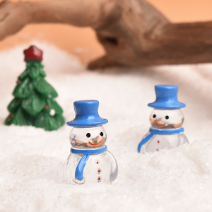 Adorno Navideño de Resina con Muñeco de Nieve Luminoso con Gorro Azul en Miniatura para Manualidades, Accesorios de Resina, Decoración de Mesa - Product Image 3