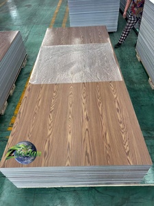 Matériau de construction écologique à prix abordable, <span class=keywords><strong>PVC</strong></span> co-extrudé, texture métallique, grain de bois en cristal de carbone - Product Image 4