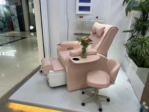 เก้าอี้นวดเท้าสีชมพูสุดหรูทันสมัย พร้อมระบบนวดและอ่างแช่เท้าไฟฟ้า ปรับระดับได้ เหมาะสำหรับร้านสปา - Product Image 2