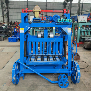 Machine de fabrication de blocs de briques creux en béton pour la ponte d'oeufs à moteur diesel QMJ4-35A - Product Image 6