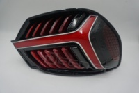 Couvre-phares automobiles et garnitures intérieures colorées translucides imprimés en 3D Technologie PolyJet de Stratasys
