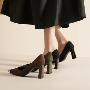 Escarpins en daim marron à bout pointu, talon bloc, talon haut, chaussures de bureau avec décoration en strass, mode féminine - Product Image 3