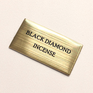 Étiquettes personnalisées en cuir pour flacons de parfum boisés, rectangulaires, or brossé, imprimé noir, minimalistes, avec dorure à chaud - Product Image 2