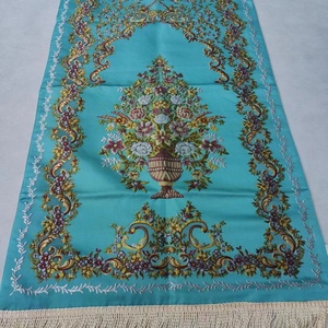 Alfombra de oración musulmana lavable, suave, antideslizante, de imitación de seda, con diseño de jarrón bordado. - Product Image 1