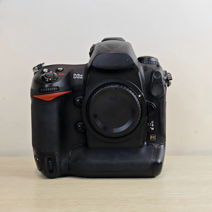 Second Hand D6 D4S <strong>D5</strong> D4 D3X Used Professional Grade Full-Frame High Speed Continuous Shooting DSLR Cameras - Product Image 2