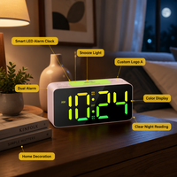 Réveil numérique à affichage multifonctionnel à LED Réveil à miroir moderne Réveil à lumière LED Horloge de bureau avec lumière d'ambiance RVB