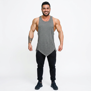 Débardeurs de sport pour hommes à séchage rapide, hauts respirants surdimensionnés personnalisés en différentes tailles, taille plus incluse - Product Image 1